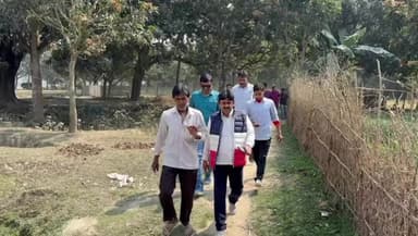 চাঁচল ২: মুখ্যমন্ত্রীর নির্দেশে মাঠে কৃষি কর্মাধ্যক্ষ! মহানন্দা সেচ প্রকল্পে হঠাৎ পরিদর্শন, কর মুকুবের বার্তায় খুশি চাষিরা