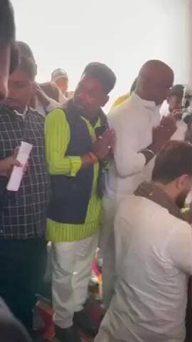 महुआ: लक्ष्मीपुर में बैजू पासवान के निधन पर चिराग पासवान ने दी श्रद्धांजलि