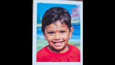 ஆற்காடு: ஆற்காடு செய்யார் சாலையில் உள்ள கருப்பசாமி கோவில் குளத்தில் மூழ்கி இரண்டு வயது குழந்தை உயிரிழப்பு போலீசார் விசாரணை