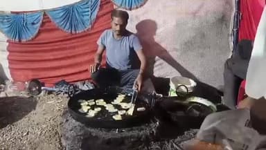 बागली: बागली के प्राचीन तीर्थ स्थल जटाशंकर पर उमड़ रही है लोगों की भीड़