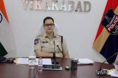 వికారాబాద్: కేసులు దర్యాప్తులో జాప్యం లేకుండా వేగవంతంగా విచారణ పూర్తి చేసి బాధితులకు న్యాయం చేయాలి : ఎస్పీ స్నేహమేహ్ర
