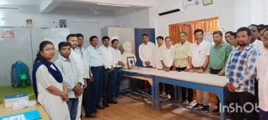 ଜି ଉଦୟଗିରି: ସରକାରୀ ଓକିଲ ଇନ୍ଦ୍ରମଣି ପ୍ରଧାନ ଙ୍କ ବିୟୋଗ ରେ ଦାରିଙ୍ଗିବାଡ଼ି ଓକିଲ ସଂଘ ପକ୍ଷରୁ ଶୋକ ପାଳନ ହୋଇଅଛି