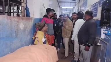 দুবরাজপুর: দুবরাজপুরে গৃহবধূ খুন! ঘটনাস্থলে ফরেনসিক ও ফিঙ্গারপ্রিন্ট বিশেষজ্ঞ, জোর তদন্তে