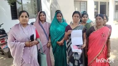 कटनी नगर: सार्वजनिक आम रास्ते को बंद कर किया जा रहा मकान निर्माण,कुठला थाना अंतर्गत आजाद नगर पुरैनी का मामला की शिकायत #jansamshya