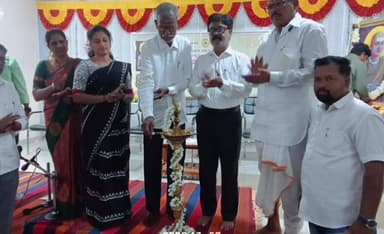 ಯಾದಗಿರಿ: ಮೂರು ಸಾಲಿನ ತ್ರಿಪದಿ ವಚನಗಳ ಮೂಲಕ ಜಗದ ಸಾರ ತಿಳಿಸಿದ ಸರ್ವಜ್ಞ