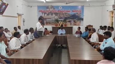 ಹೊಳಲ್ಕೆರೆ: ಪಟ್ಟಣದ ತಾಲ್ಲೂಕು ಕಚೇರಿಯಲ್ಲಿ ಕವಿ ಸರ್ವಜ್ಞ ಜಯಂತಿ