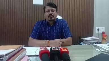 ନୟାଗଡ: ନୂଆଗାଁ ବାହାଡ଼ାଝୋଲା ରେ ବେଆଇନୀ ଇଟାଭାଟି ଭାଙ୍ଗିବାକୁ ଜାଇ ଫେରି ଆସିଥିବା ସରକାରୀ ଅଧିକାରୀ,ପ୍ରତିକ୍ରିୟା ରଖିଲେ ଅତିରିକ୍ତ ଜିଲ୍ଲାପାଳ