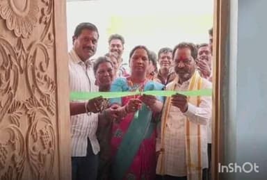 ఇల్లందు: ఇందిరమ్మ ఇండ్ల ప్రారంభోత్సవ కార్యక్రమంలో పాల్గొన్న ఇల్లెందు ఎమ్మెల్యే కోరం కనకయ్య