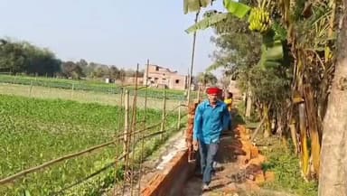 जोगापट्टी: मठिया रशुलपुर में मंदिर की चारदीवारी का निर्माण शुरू, ग्रामीणों में खुशी, लालबाबू चौधरी की पहल