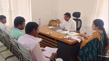 భూపాలపల్లి: జిల్లా కేంద్రంలో గ్రంథాలయ సంస్థ ఆర్థిక బడ్జెట్ సమావేశం... పలు అంశాలపై చర్చ