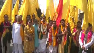 सीकर: पुराना दूजोद गेट स्थित श्री श्याम मंदिर से 56वीं श्री श्याम मंदिर सत्संग समिति की पदयात्रा का आयोजन हुआ