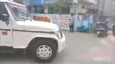 അമ്പലപ്പുഴ: വണ്ടാനം MCH കവാടത്തിന് സമീപം കോൺഗ്രസ് നടത്തിയ പ്രതിഷേധം പോലീസ് അലങ്കോലപ്പെടുത്തിയെന്ന് ആക്ഷേപം