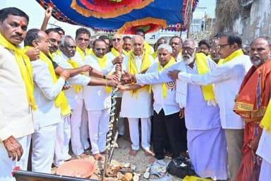 ರಾಯಚೂರು: ನಗರದಲ್ಲಿ ಪ್ರತ್ಯೇಕ ಸಮುದಾಯ ಭವನಗಳ ನಿರ್ಮಾಣ ಕಾಮಗಾರಿಗೆ ಸಚಿವ ಎನ್ ಎಸ್ ಬೋಸರಾಜು ಚಾಲನೆ