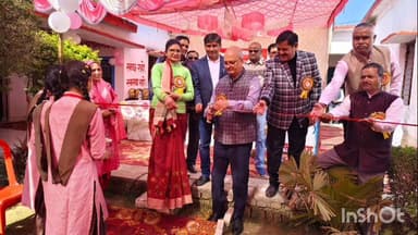 धामपुर: नहटौर के अल्लेहदादपुर मुबारक के उच्च प्राथमिक विद्यालय के छात्रों को शिक्षण उपयोगी सामग्री भेंट की गई