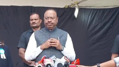 नागपूर ग्रामीण: पार्थ पवारांच्या 'क्लीन चिट'वर सस्पेन्स कायम; अहवालाचा लिफाफा अजून उघडलेला नाही - चंद्रशेखर बावनकुळे
