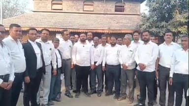 चाळीसगाव: चाळीसगावमध्ये गुंडगिरीचा कळस! भ्रष्टाचाराचा डेटा हिसकावण्यासाठी पत्रकाराला धमकावले, तर वकील समीर शेख यांच्यावर रक्तरंजित