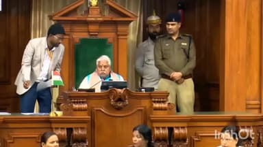 सौर बाज़ार: विधानसभा में उठा खजुरी के मध्य विद्यालय में मध्याह्न भोजन फेंकने का मुद्दा, विधायक आईपी गुप्ता ने उठाया प्रश्न