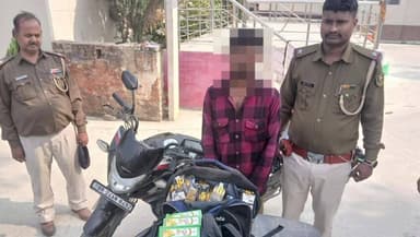 नुआंव: पुलिस ने थाना क्षेत्र से 42.12 लीटर शराब के साथ बाइक सवार एक शराब धंधेबाज को किया गिरफ्तार