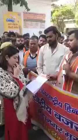 मुरादाबाद: अंतर्राष्ट्रीय बजरंग दल ने होली के बाद लगने वाले मेले में मुस्लिम समुदाय की दुकानें ना लगाने की मांग को लेकर दिया ज्ञापन