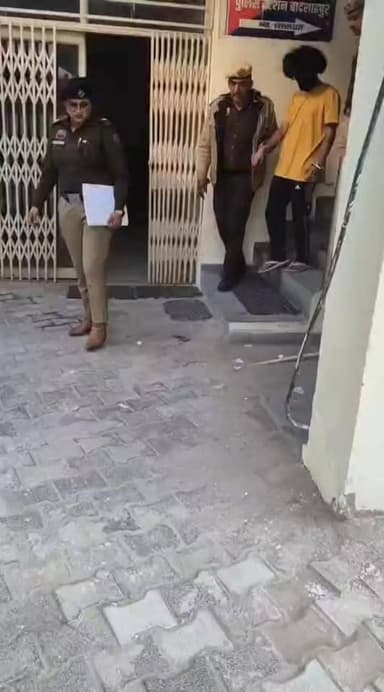 आपसी विवाद में महिला मित्र से मारपीट करने के मामले में एक आरोपी गिरफ्तार
गुरुग्राम, गौरव गर्ग, 19 फरवरी । 19 फरवरी को थ...