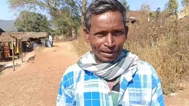 ଲକ୍ଷ୍ମୀପୁର: ଗାଁକୁ ରାସ୍ତା ନାହିଁ। ବଡ଼ କଷ୍ଟରେ ଚଲୁଛୁ। ଏମିତି ଅଭିଯୋଗ କରିଚନ୍ତି ପୂଟମାଲି ଗାଁ ଲୋକେ। କଣ କହୁଛନ୍ତି ଗ୍ରାମବାସୀ ଶୁଣନ୍ତୁ