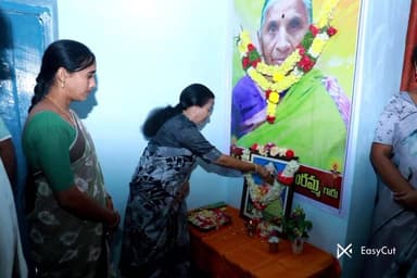 పాలకుర్తి: సాక్షి తెలంగాణ స్టేట్ బ్యూరో కల్వల మల్లికార్జున్రెడ్డిని పరామర్శించిన టిపిసిసి వైస్ ప్రెసిడెంట్ ఝాన్సీ రాజేందర్ రెడ్డి