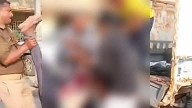 भोगांव: बेवर क्षेत्र में अनियंत्रित होकर ई-रिक्शा बिजली के खंभे से टकराया, चालक और सवारी घायल हुए