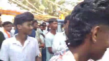 ಬಾಗಲಕೋಟೆ: ನಗರದಲ್ಲಿ ಮದ್ಯಾಹ್ನ ಕಲ್ಲು ತೂರಾಟ, ಗುಂಪು ಚದುರಿಸಲು ಪೊಲೀಸರ ಹರಸಾಹಸ