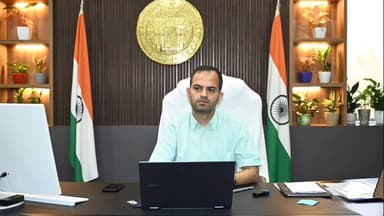 భూపాలపల్లి: ప్రభుత్వ ఆసుపత్రి రోగులకు మెరుగైన వైద్య చికిత్సలు అందించాలి ; కలెక్టర్ రాహుల్ శర్మ