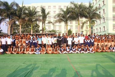 ଖରିଆର: ନୂଆପଡ଼ାରେ ଏକକ ବ୍ୟବହୃତ ପ୍ଲାଷ୍ଟିକକୁ ବର୍ଜନ କରିବା ପାଇଁ ଜନ ସଚେତନତା କାର୍ଯ୍ୟକ୍ରମ