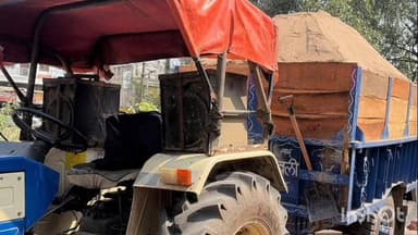 गोरमी: गोरमी में माइनिंग विभाग ने अवैध रेत से भरी ट्रैक्टर-ट्रॉली पकड़ी