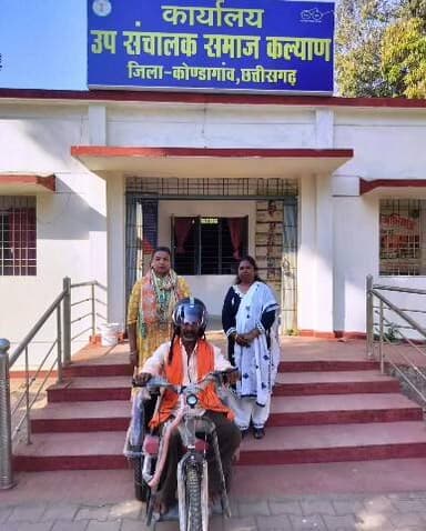 बड़ेराजपुर: दो दिव्यांग हितग्राहियों को प्रदान किए गए मोटराइज्ड ट्रायसायकल