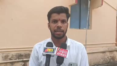 ଖଲ୍ଲିକୋଟ୍: ବେଗୁନିଆପଡ଼ା ଥାନା ଠାରୁ ଖଲ୍ଲିକୋଟ ସଂଯୋଗ କରୁଥିବା ରାସ୍ତା ମରଣଯନ୍ତା, ପ୍ରତିକ୍ରିୟା ରଖିଲେ ସ୍ଥାନୀୟ ବାସିନ୍ଦା