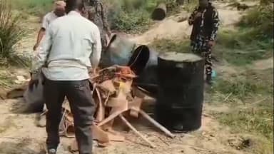 राघोपुर: बख्तियारपुर: रुस्तमपुर में पुलिस की बड़ी कार्रवाई: 8 हज़ार लीटर जावा महुआ नष्ट, चार भट्ठियां ध्वस्त