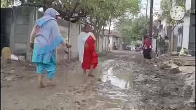 देवास: वार्ड क्रमांक 13, राजीव नगर के रहवासियों का बदहाल सड़क को लेकर फूटा गुस्सा #jansamasya