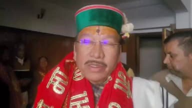 स्वारघाट: मथुरा वृंदावन के मशहूर कथावाचक पंडित कृष्ण चंद्र शास्त्री हिमाचल प्रदेश के श्री नरेंद्र देवी मंदिर में