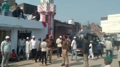 कासगंज: जिले में जुम्मे की नमाज शांतिपूर्ण सम्पन्न हुई, मस्जिदों पर पुलिस बल तैनात