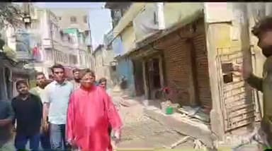 বালি-জগাছা: বেলুর স্টেশন থেকে আনন্দনগর খালপাড় পর্যন্ত ড্রেনের কাজ পরিদর্শন করলেন বিধায়ক