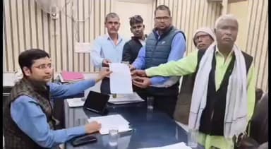 रूपवास: विद्यालय के खेल मैदान पर अतिक्रमण से भड़का जनाक्रोश, ग्रामीणों ने मांग को लेकर एसडीएम को सौंपा ज्ञापन