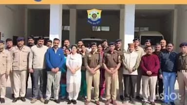 परागपुर: एसपी देहरा मयंक चौधरी ने एडिशनल एसपी पद पर पदोन्नत आरपी जसवाल को किया सम्मानित