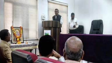 गडचिरोली: गोंडवाना विद्यापीठ अध्यासन केंद्र येथे शिवाजी महाराजांच्या जीवन कार्याचा आढावा