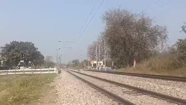 ਪਠਾਨਕੋਟ: ਸੁਜਾਨਪੁਰ ਦੀ ਰੇਲਵੇ ਲਾਈਨ ਤੇ ਹੋਇਆ ਹਾਦਸਾ, ਹਾਦਸੇ ਦੌਰਾਨ ਇੱਕ ਔਰਤ ਦੀ ਹੋਈ ਮੌਤ।