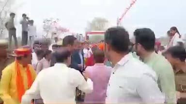 गढ़ी: सुजाजी का गढ़ा बरोडिया में कृष्ण मंदिर की प्राण प्रतिष्ठा समारोह में पूर्व सीएम वसुंधरा राजे ने की शिरकत