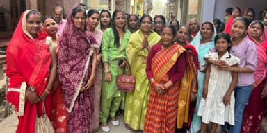 हुसैनाबाद: वार्ड 09 में ‘मोतियों का हार’ की गूंज, मधु अग्रवाल का ज़ोरदार रोड शो