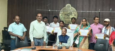 ନୂଆପଡା: ନୂଆପଡାରେ ପ୍ରାଣୀ ସମ୍ପଦ ବିଭାଗର ମାସିକ ସମୀକ୍ଷା ବୈଠକ ଅନୁଷ୍ଠିତ