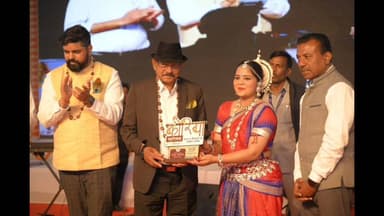 बैकुंठपुर: कोरिया महोत्सव में लोक संस्कृति की रंगारंग प्रस्तुति हुई