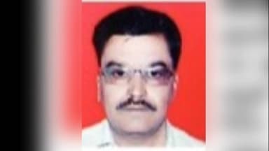 सोयगाव: जरंडी येथे खाजगी सावकाराच्या त्रासाला कंटाळून शेतकऱ्याचा गळफास घेऊन आत्महत्या सोयगाव पोलीस ठाणे येथे घटनेची नोंद