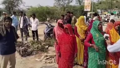 दतिया नगर: राधासागर तालाब का पानी निदान कुआं के पास खेतों व घरों में भरने से नागरिक परेशान, महिलाओं ने दी जानकारी