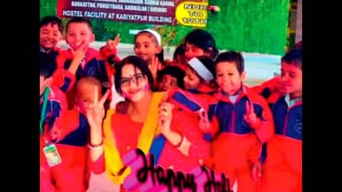 पदमा: बरही के आईलेक्स पब्लिक स्कूल में बच्चों ने सूखी होली खेलकर पर्यावरण संरक्षण का संदेश दिया