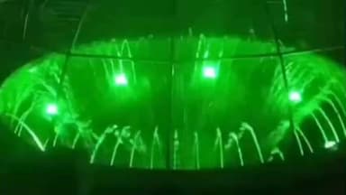 कालकाजी: दिल्ली: तुगलकाबाद के महरौली बदरपुर रोड पर लगा रंगीन फव्वारा, बना आकर्षण का केंद्र